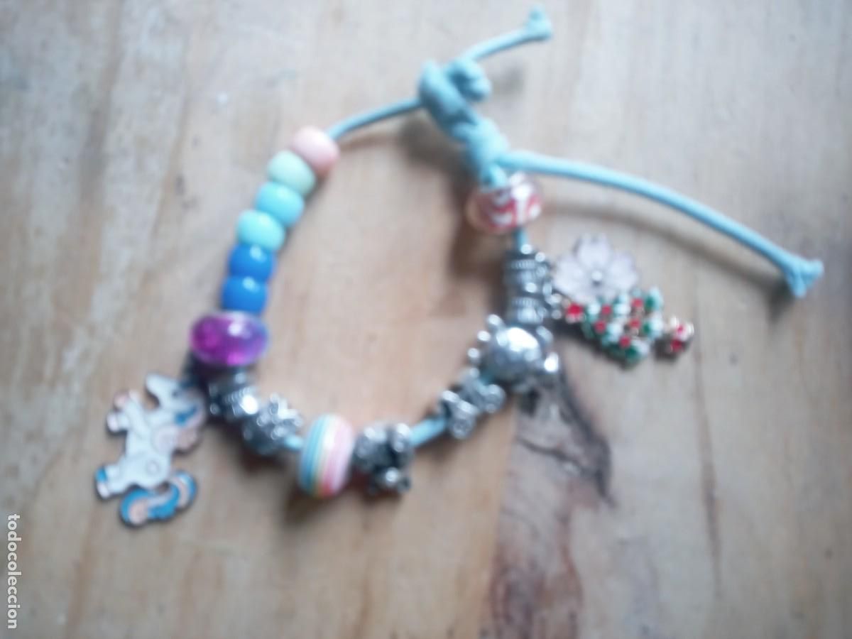Joyeria: BONITA PULSERA CON DIGES ANTIGUA