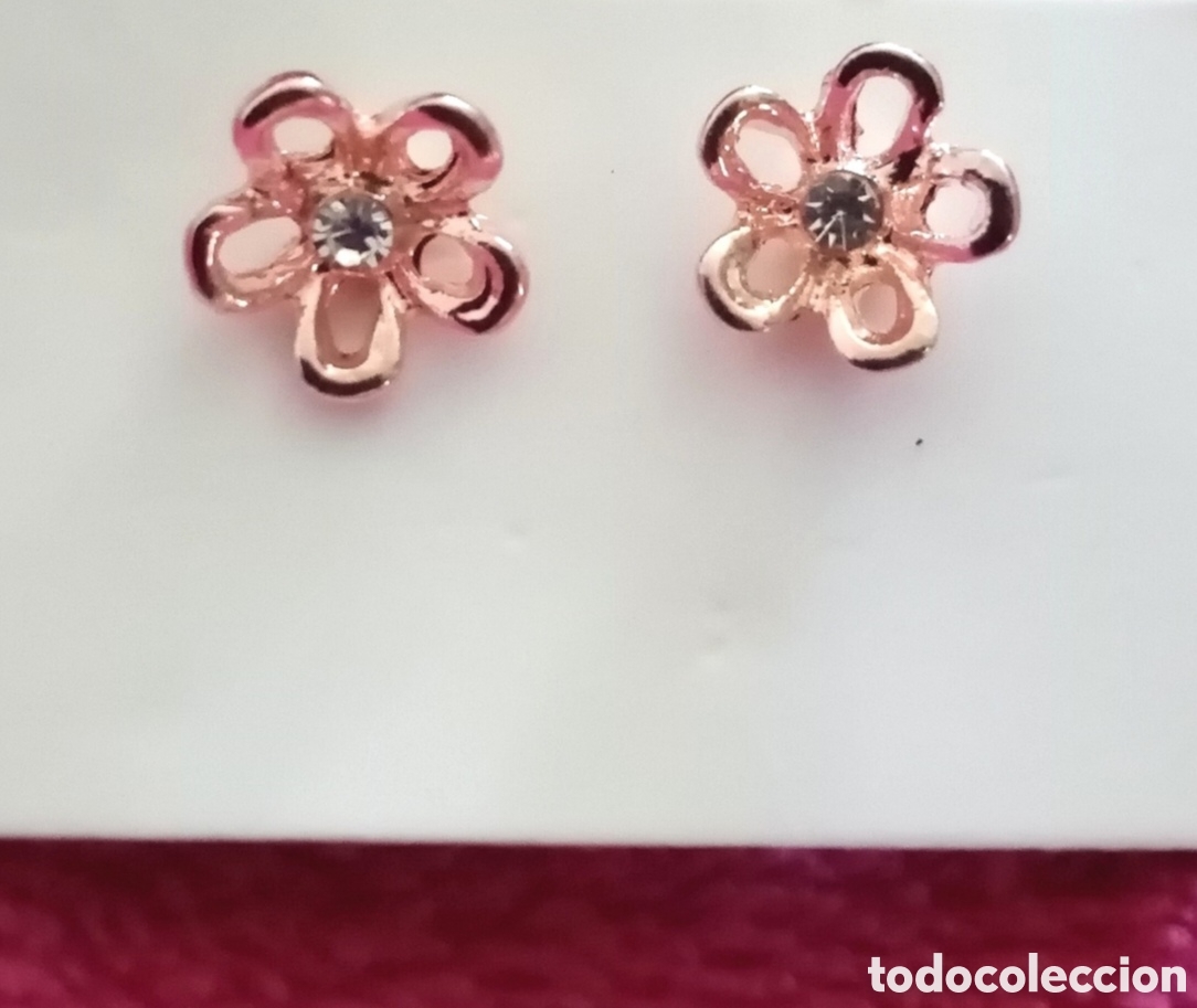 Gioielleria: Originales pendientes margaritas, flor hueca color oro rosa con incrustaci&oacute;n brillante central 8mm d