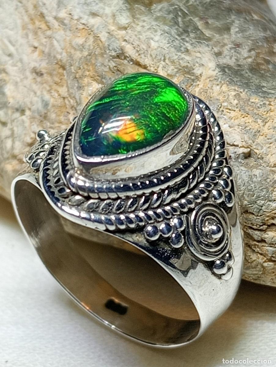 Joyeria: ANILLO ARTESANAL CON &Oacute;PALO DE FUEGO NEGRO NATURAL Y PLATA MACIZA (SIN USAR)