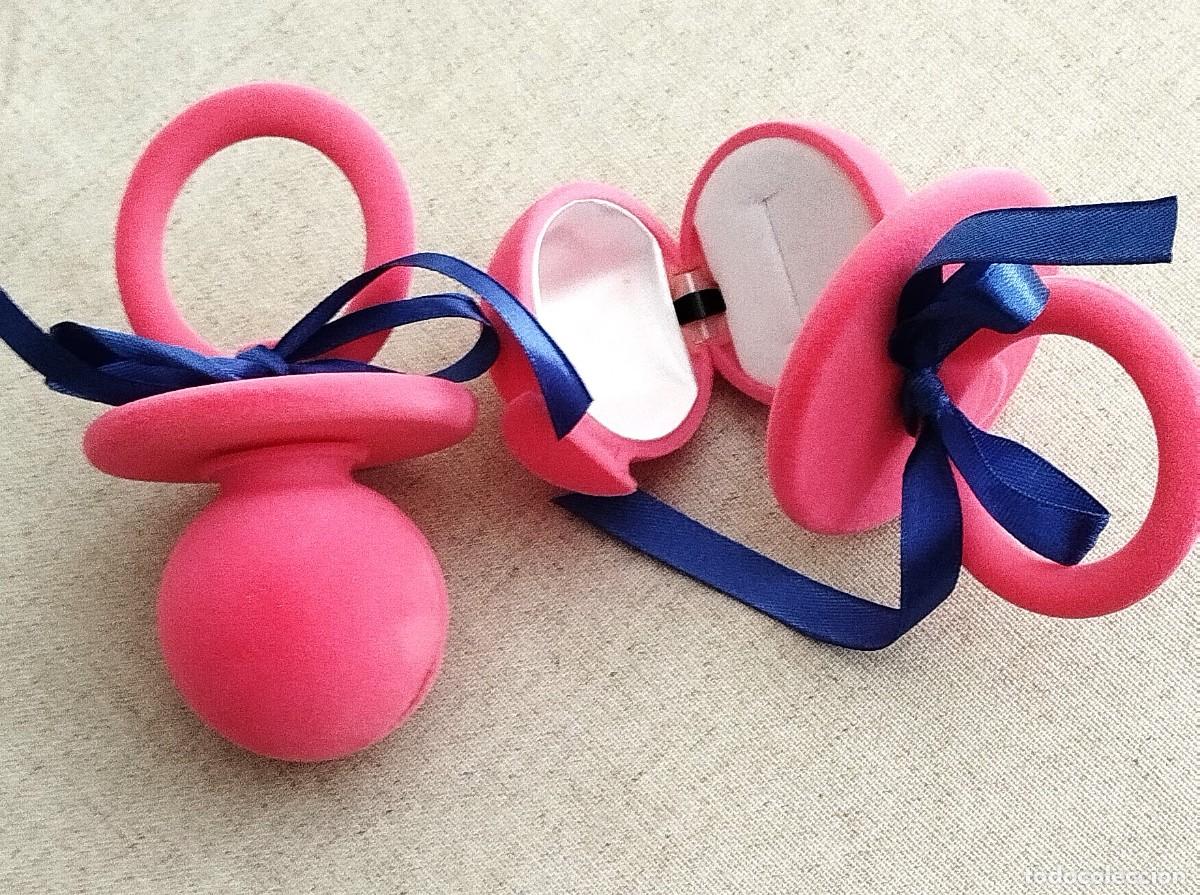 Joyeria: Dos cajas de joyer&iacute;a en forma de chupete, rosa, nuevas