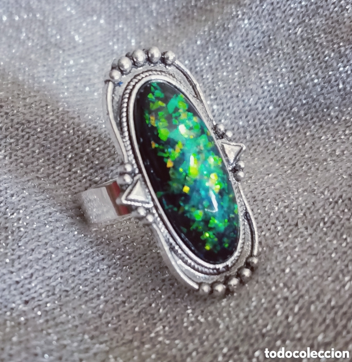 Gioielleria: Original anillo color &oacute;palo de fuego verde esmeralda y plateado. 3cm ajustable. Muy bonito