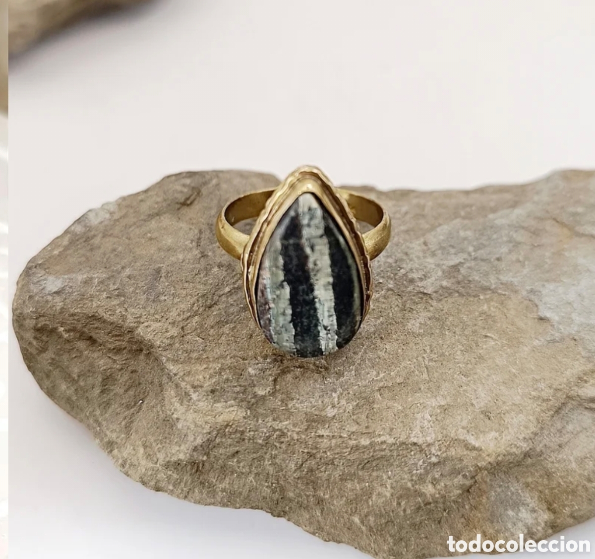 Joyeria: Anillo Mineral de Serpentina de Bronce - Foto 1