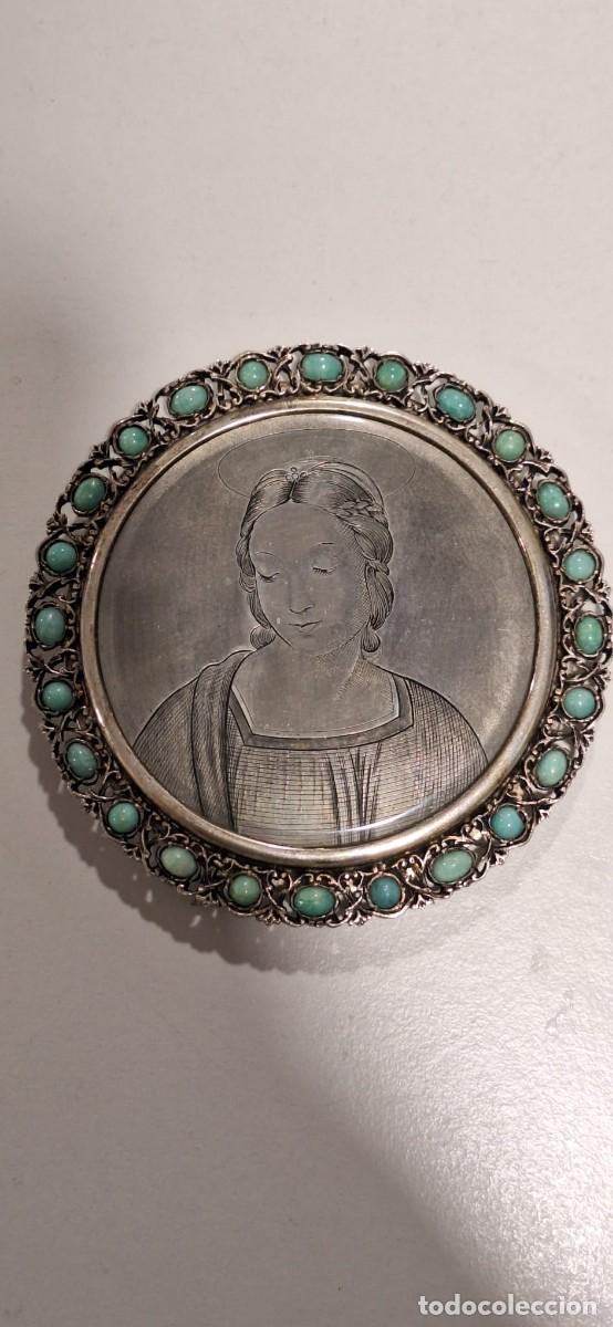 Joyeria: Medallon de plata y turquesas