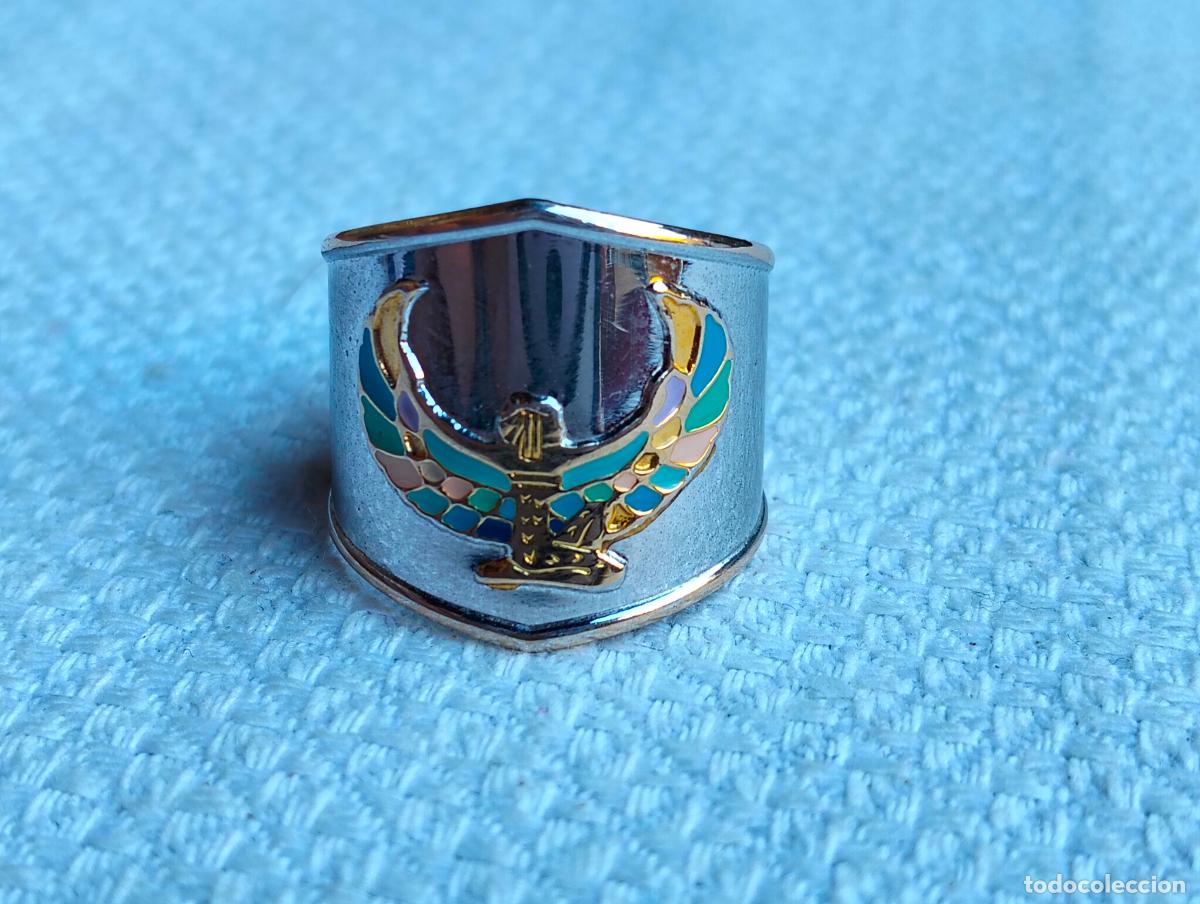Joaillerie: Anillo de plata marcado con imagen de colores de la diosa maat