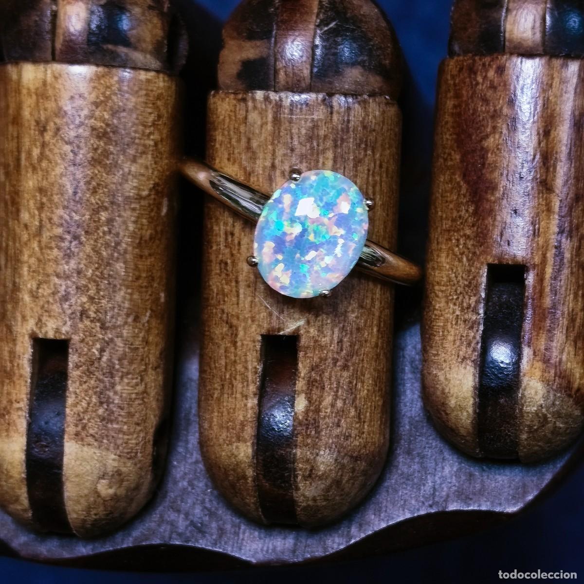 Joaillerie: ANILLO DE ALPACA DORADA CON OPALO