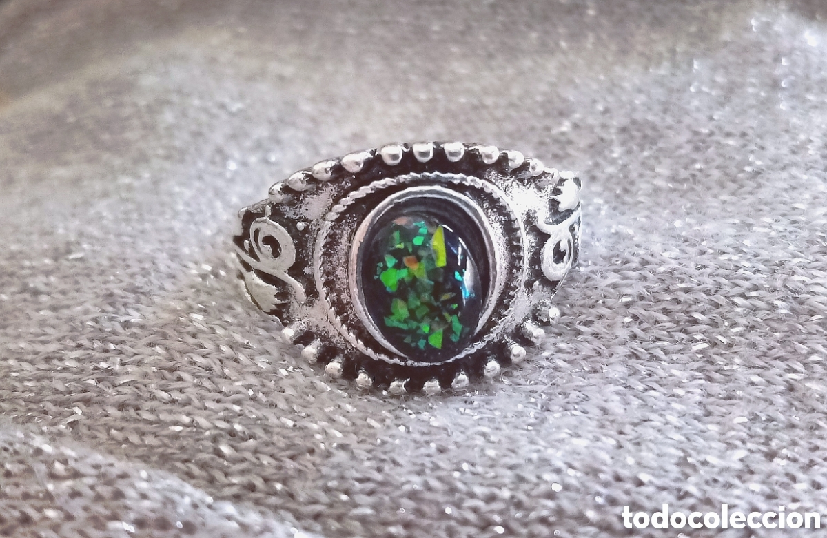 Schmuck: Original anillo color plata y &oacute;palo de fuego verde esmeralda 17,5mm di&aacute;m 1,3 ancho. Muy bonito