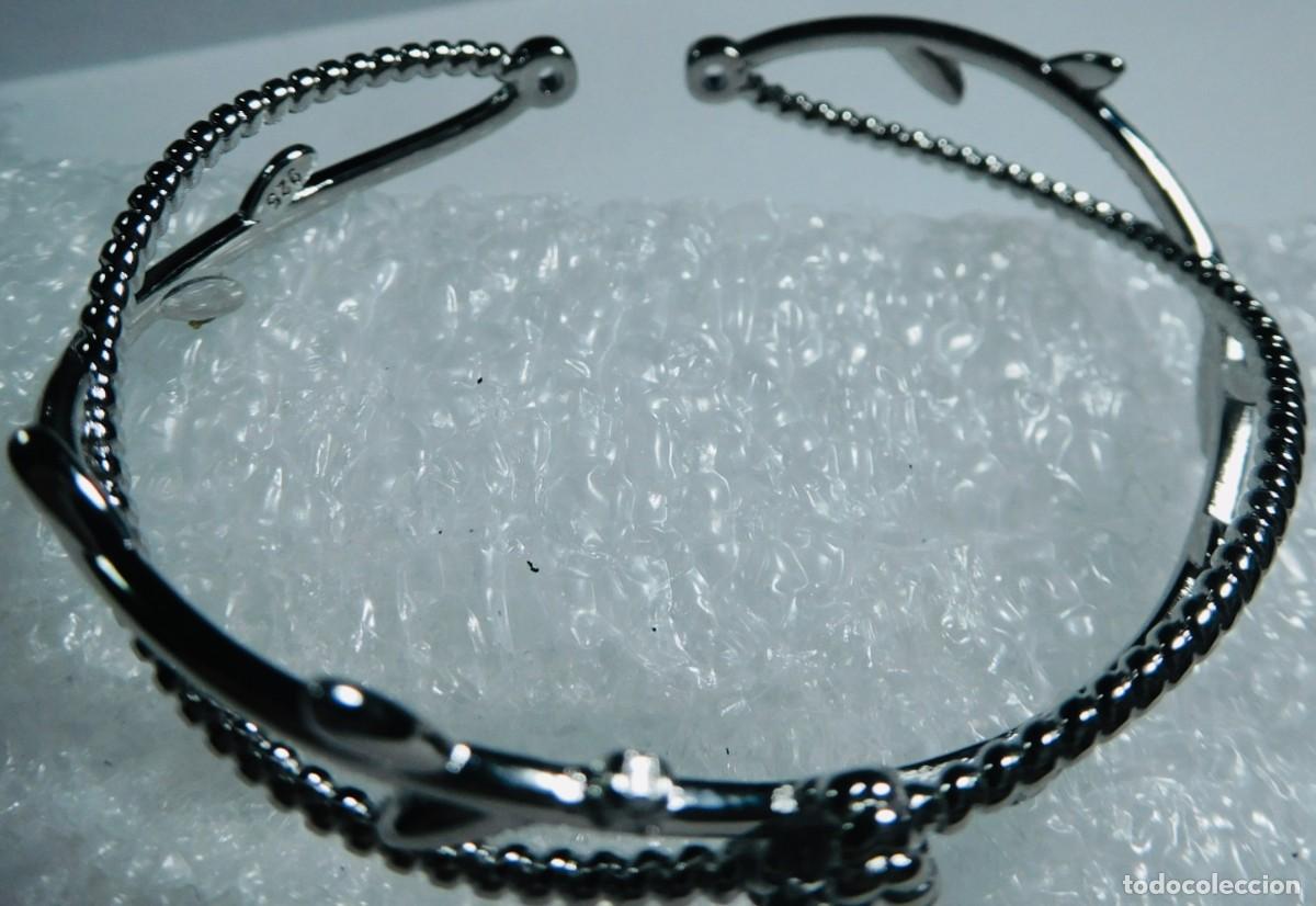Joyeria: Pulsera de acero inoxidable con destellantes brillos