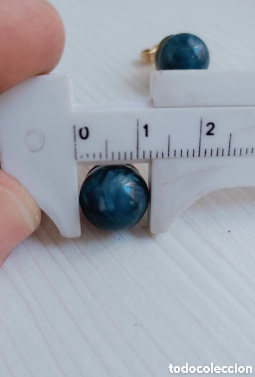 Joyeria: Pendientes bola azul marino y dorado - Foto 2