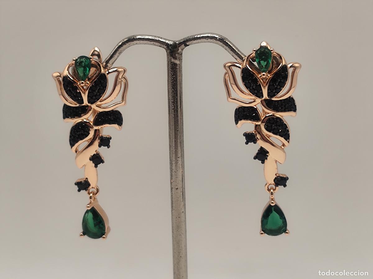 Schmuck: Elegantes pendientes en oro de 14k de dise&ntilde;o