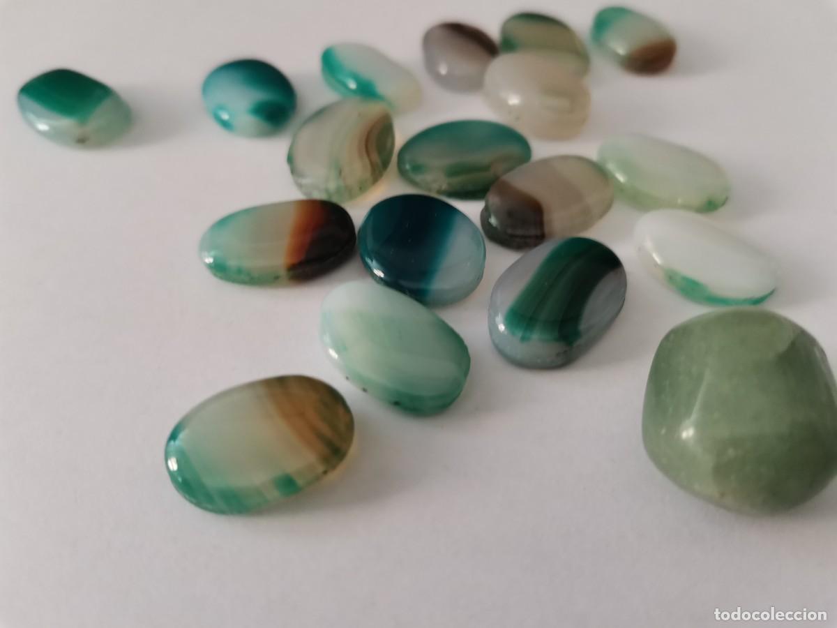 Schmuck: Lote de 19 Cabujones de &Aacute;gata Bandeada Verde y Aventurina &ndash; 47.95 g (239.75 ct)
