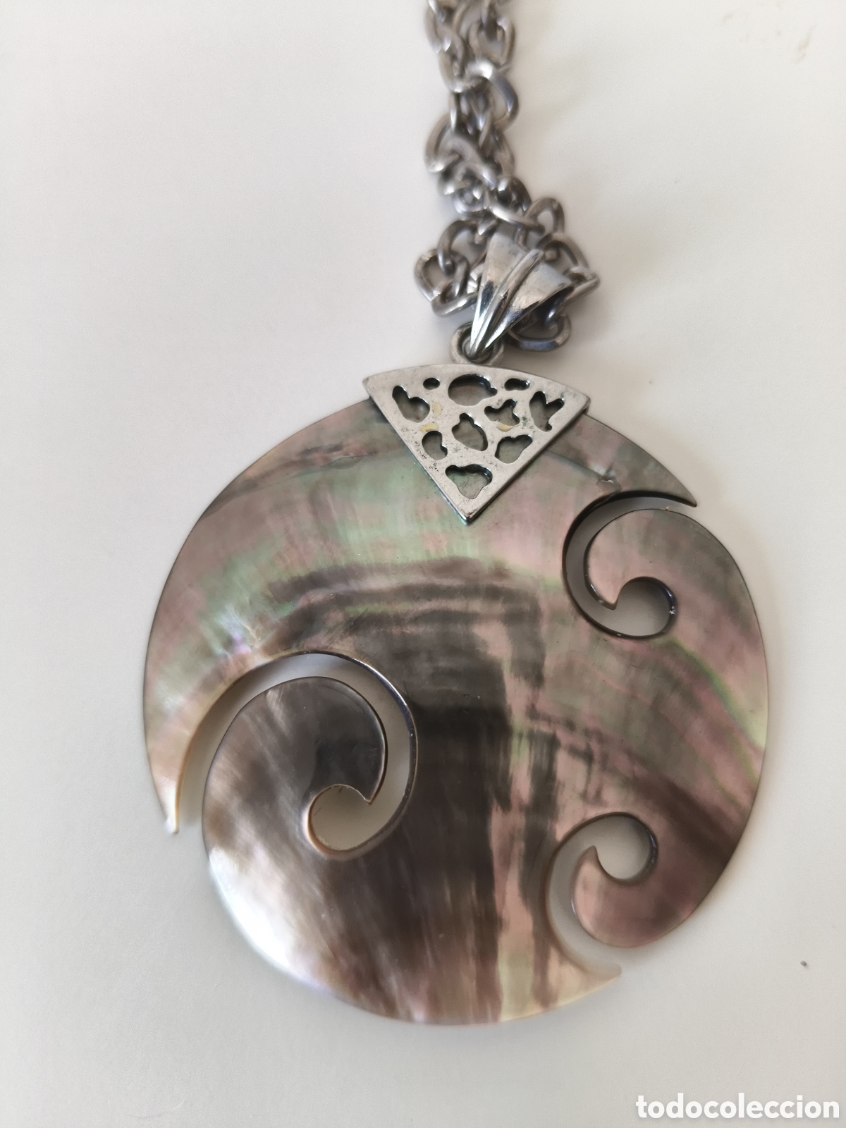 Joyeria: GRAN COLGANTE DE MADREPERLA CONCHA DE NACAR 6 cm