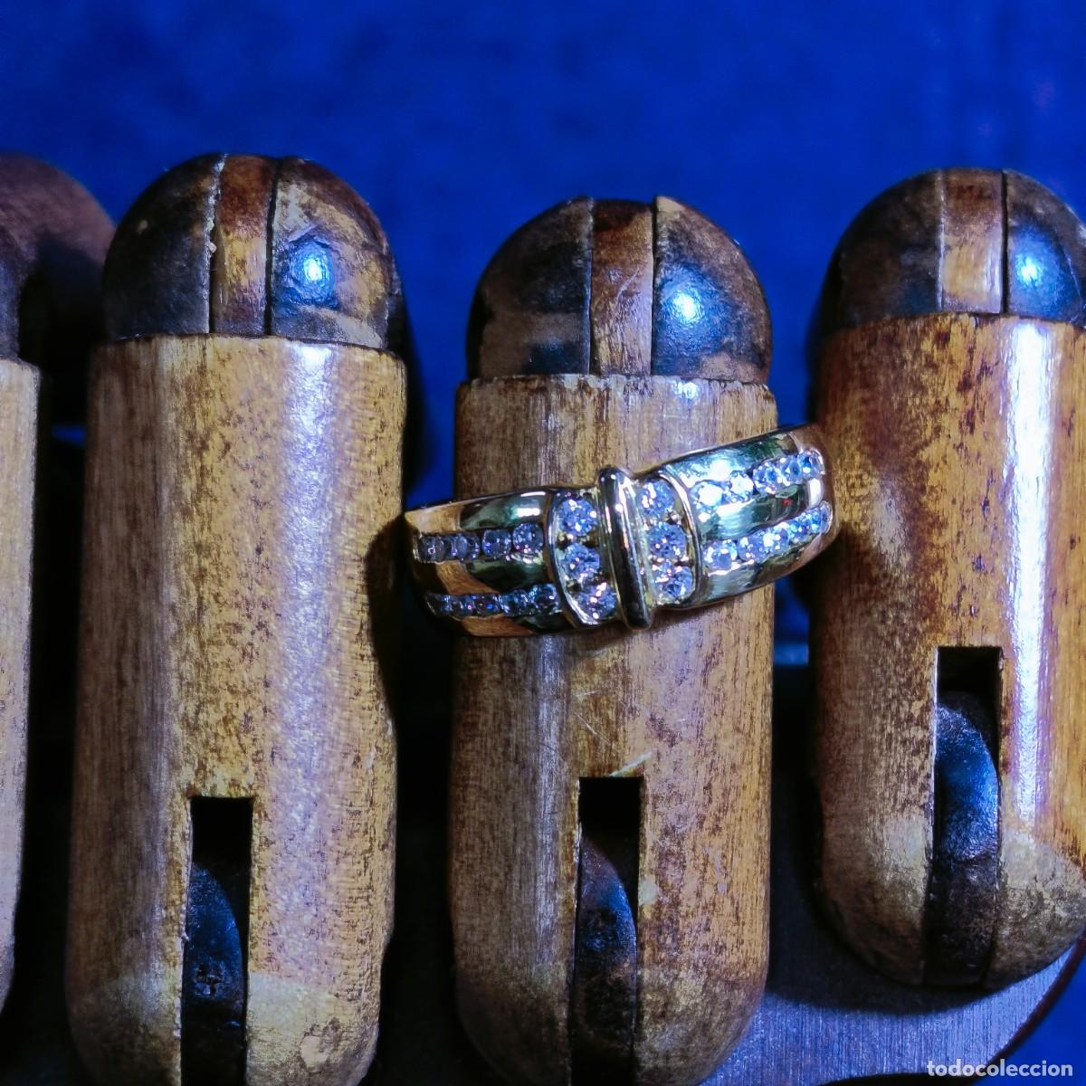 Gioielleria: ANILLO DE PLATA CHAPADA EN ORO CON BANDAS DE CIRCONITAS. CONTRASTADO