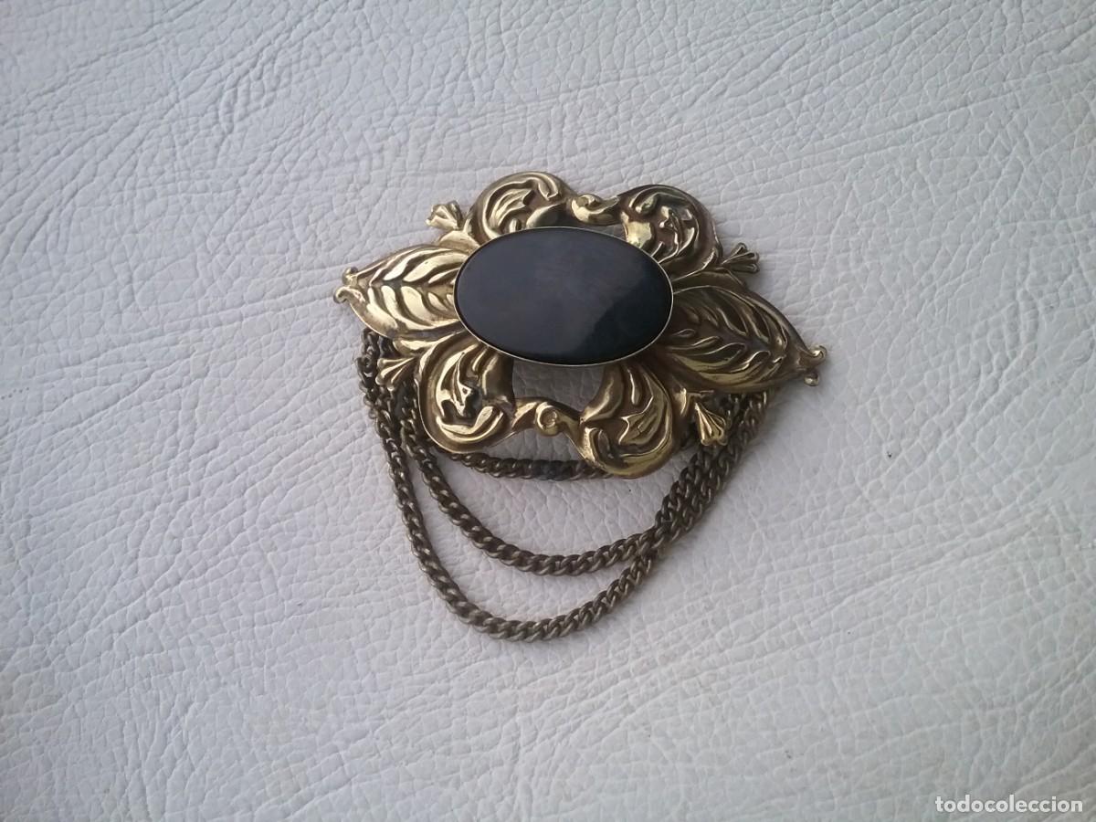Joyeria: PRECIOSO BROCHE DE BRONCE CON CADENAS - Foto 3