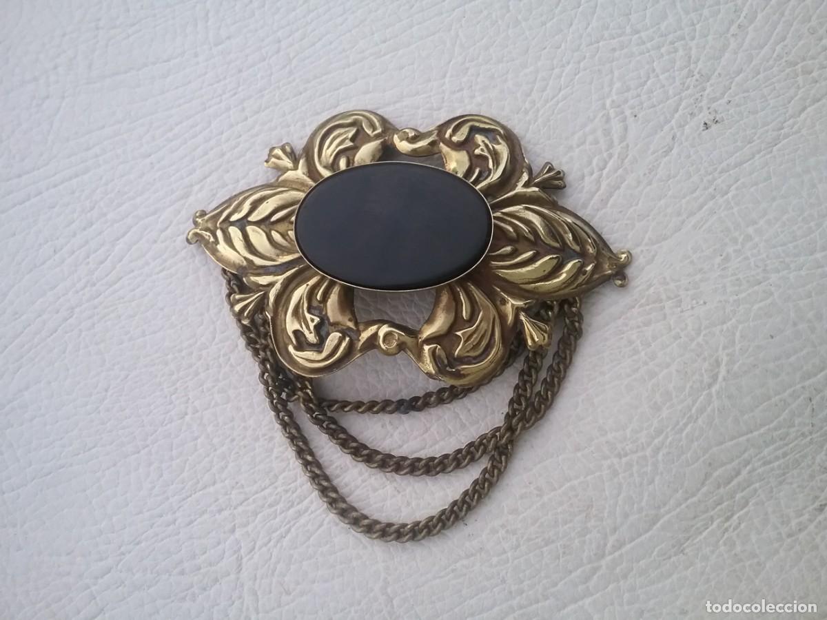 Joyeria: PRECIOSO BROCHE DE BRONCE CON CADENAS - Foto 5