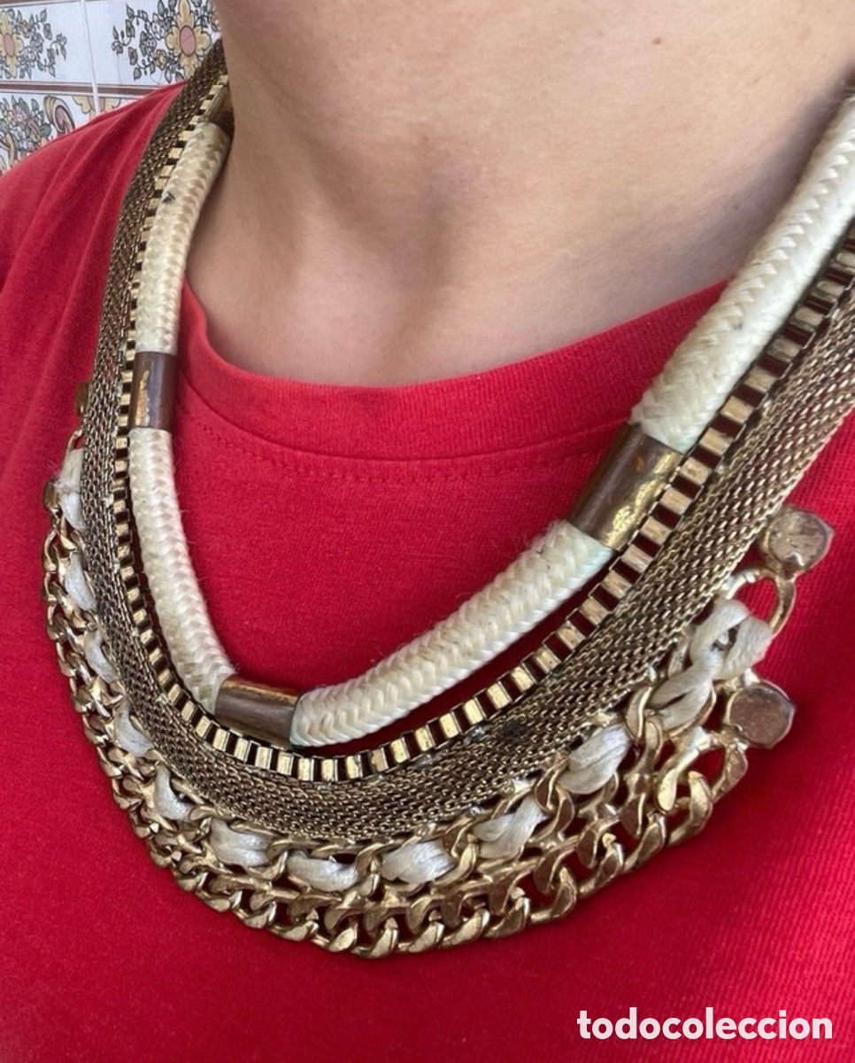 Schmuck: Collar statement multicadena dorado con cuerda