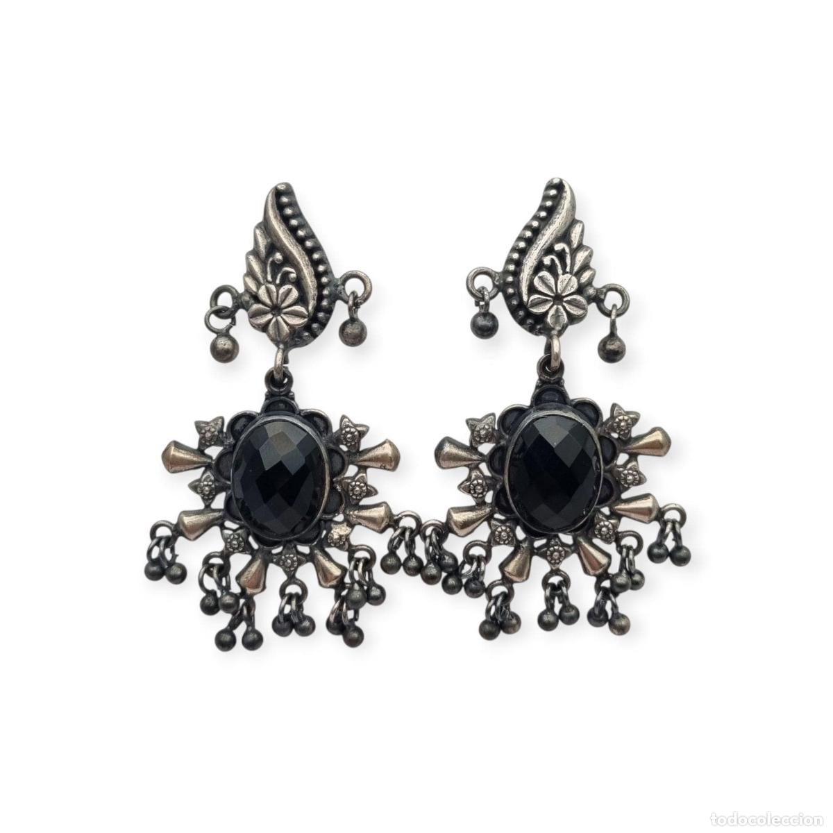 Joyeria: Pendientes chandelier &eacute;tnicos en plata 925 con &oacute;nice, dise&ntilde;o boho paisley de India circa 1990