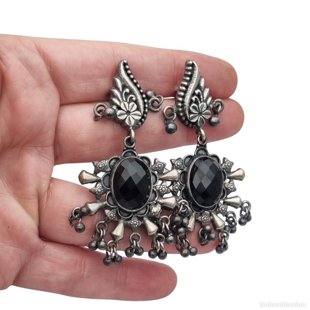 Joyeria: Pendientes chandelier &eacute;tnicos en plata 925 con &oacute;nice, dise&ntilde;o boho paisley de India circa 1990