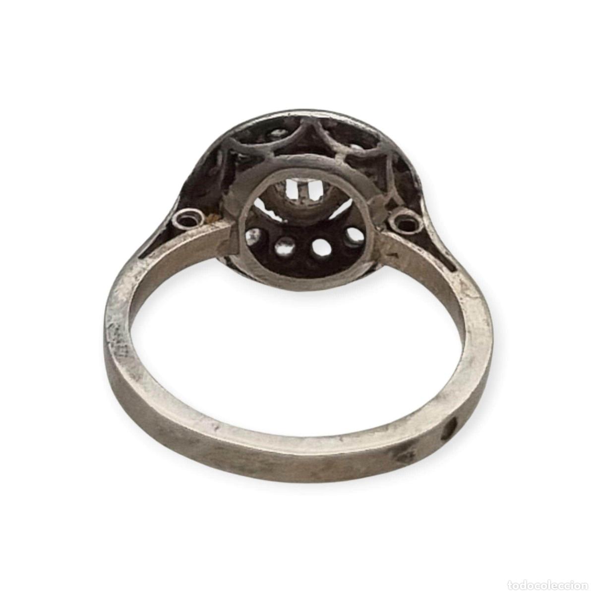 Joyeria: Anillo Art D&eacute;co franc&eacute;s en plata testada con cristal central y estr&aacute;s, joyer&iacute;a vintage circa 1925&ndash;19