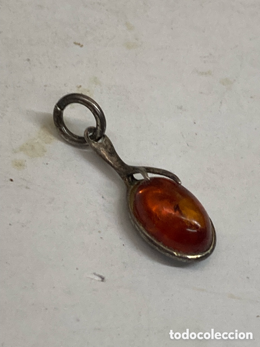 Joyeria: Colgante de plata y ambar C650