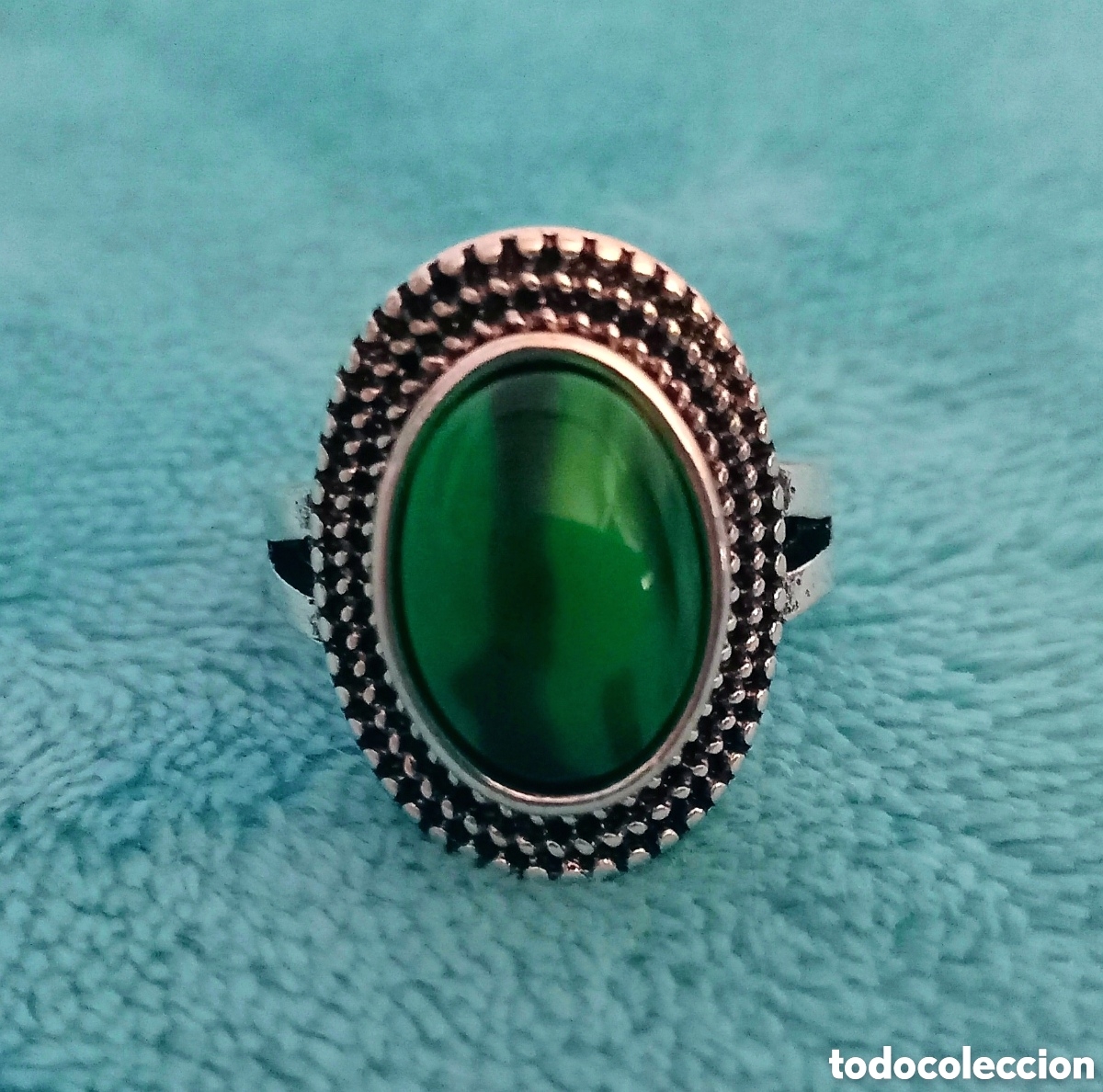 Joyeria: Original anillo color plata vieja y verde malaquita 18mm di&aacute;m. Muy bonito