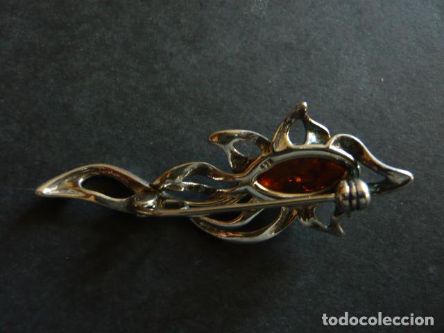 Joyeria: BROCHE EN PLATA CON AMBAR ENGASTADO ESTILO ART NOUVEAU 5 CM