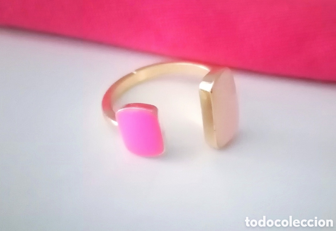 Joyeria: Original anillo dorado 2 colores rosa fucsia y rosa palo. Abierto, ajustable. Muy bonito