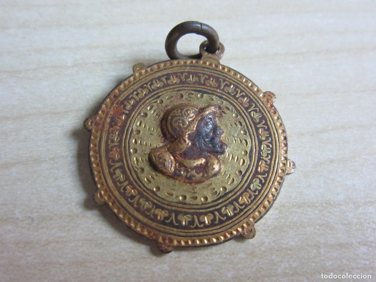 Joyeria: Bonito colgante A&ntilde;os 60 Di&aacute;metro 3 cm