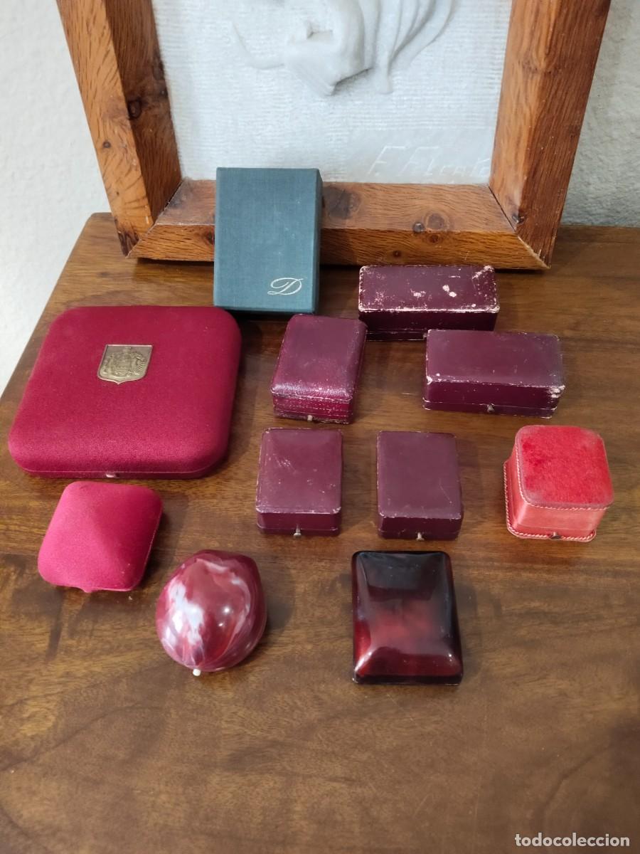 Joaillerie: Lote de 11 antiguas cajas de Joyer&iacute;a. Incluye una de mechero Dupont.