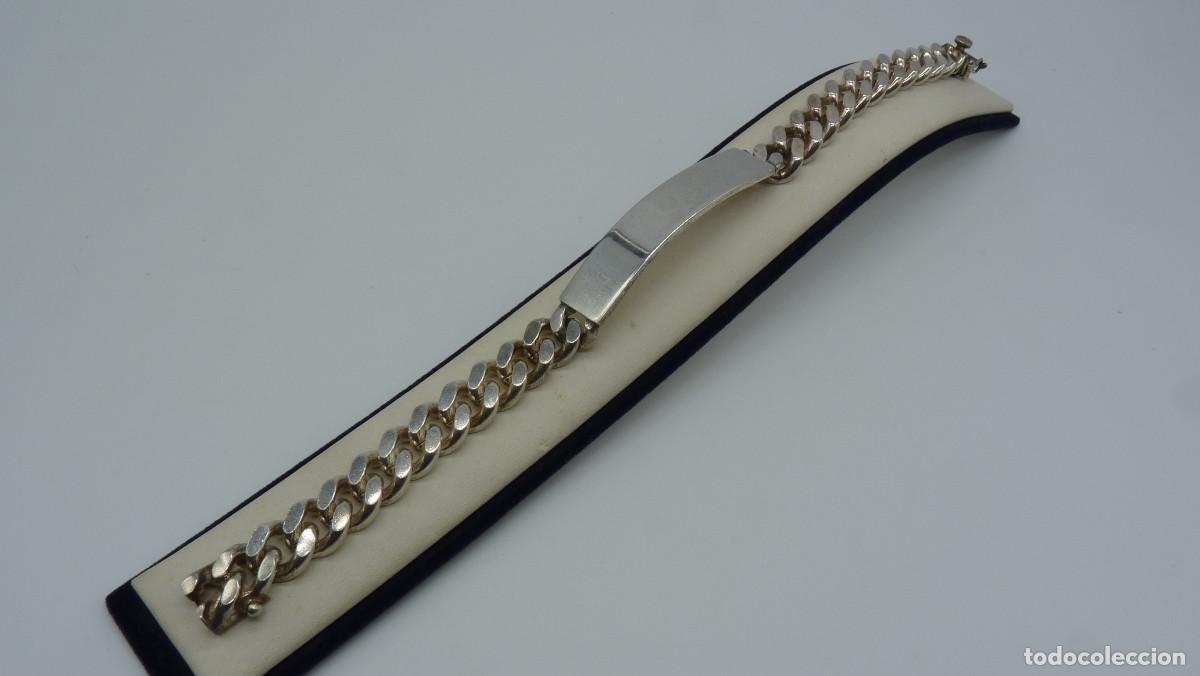 Joyeria: PULSERA BARBADA CON PLACA EN PLATA DE LEY (925MM.)