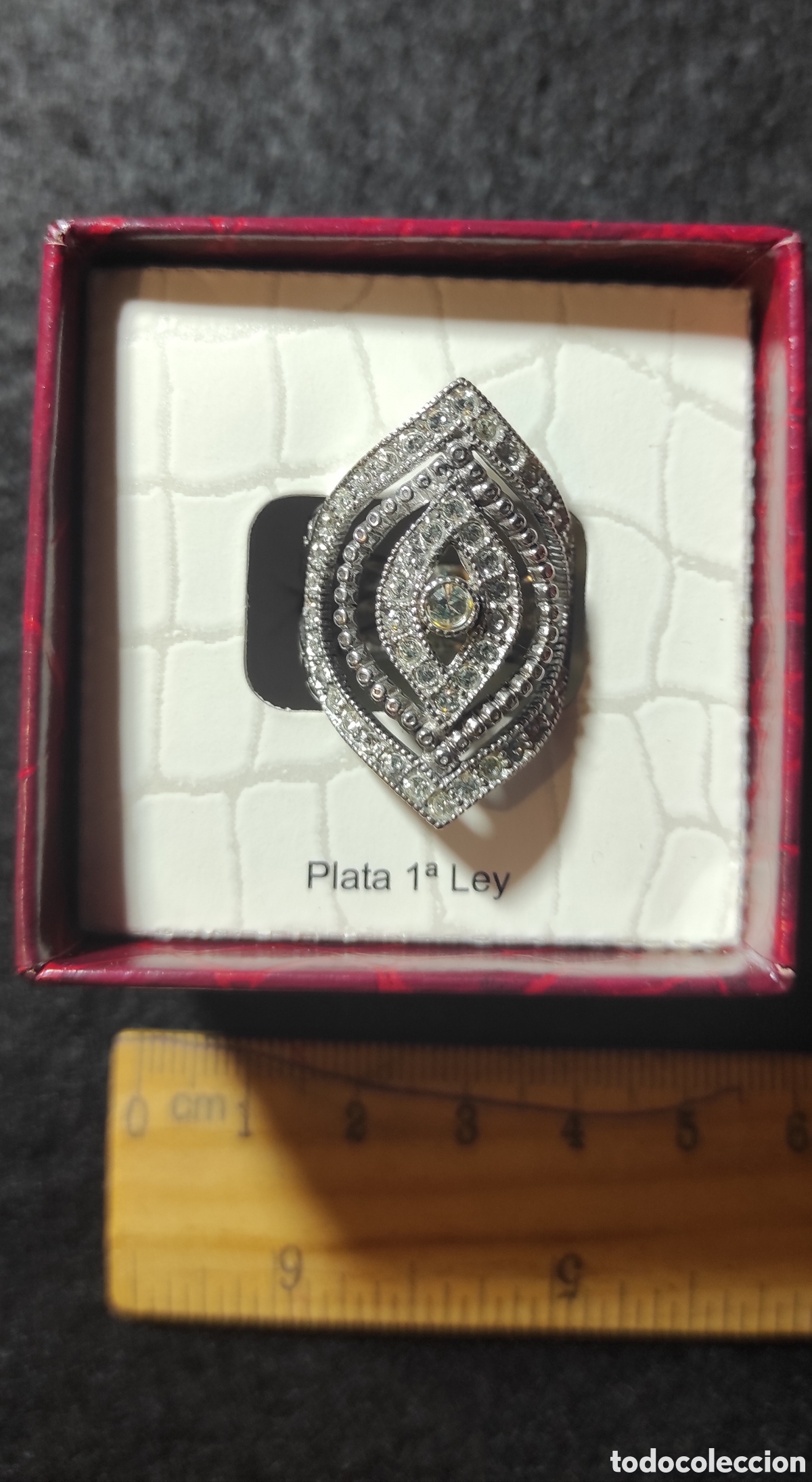 Joyeria: Anillo de plata 925 y pedrer&iacute;a en estuche