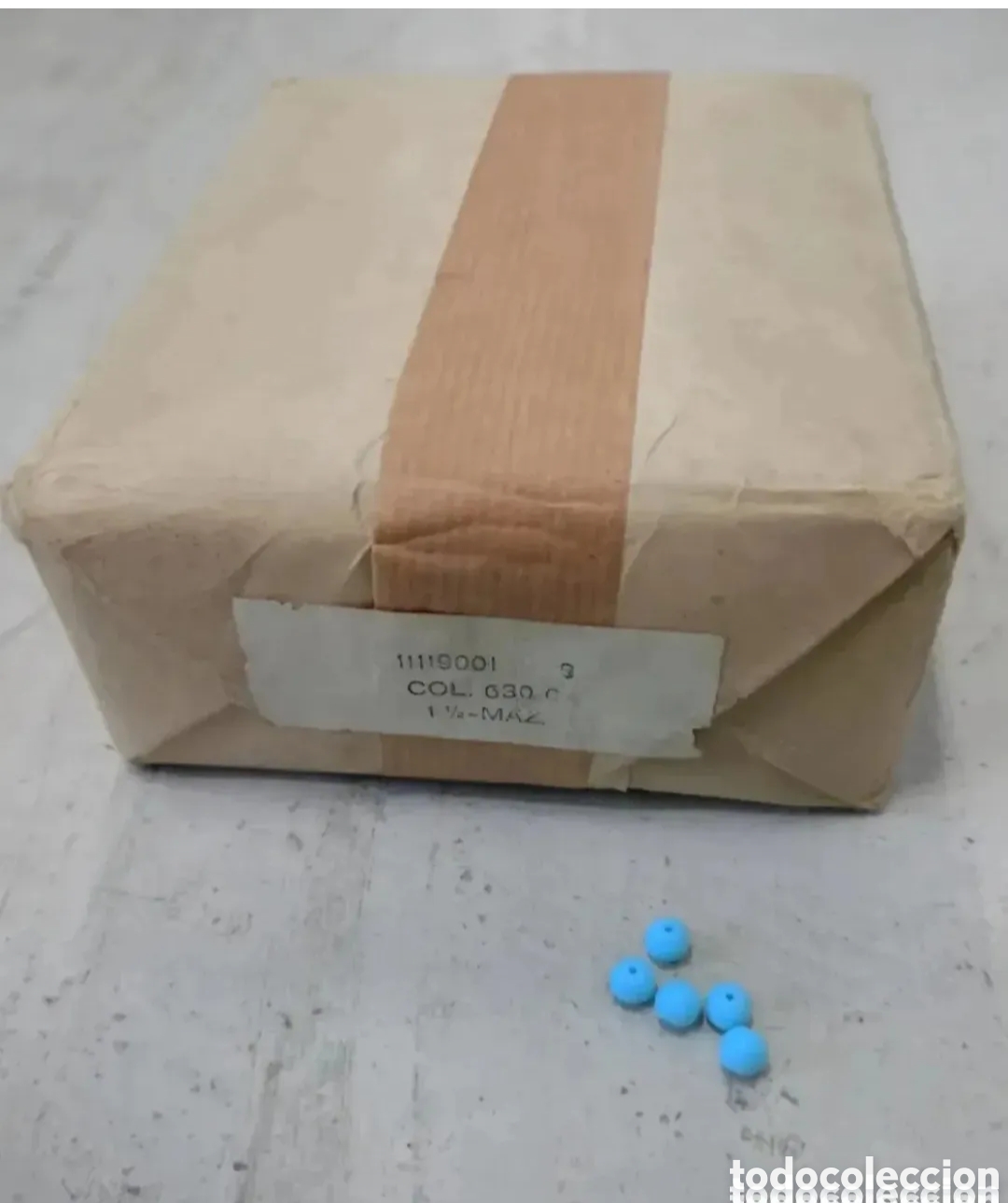 Joyeria: Antiguo paquete bola azul doble agujero 8mm granito precintado 1kg a&ntilde;os 70