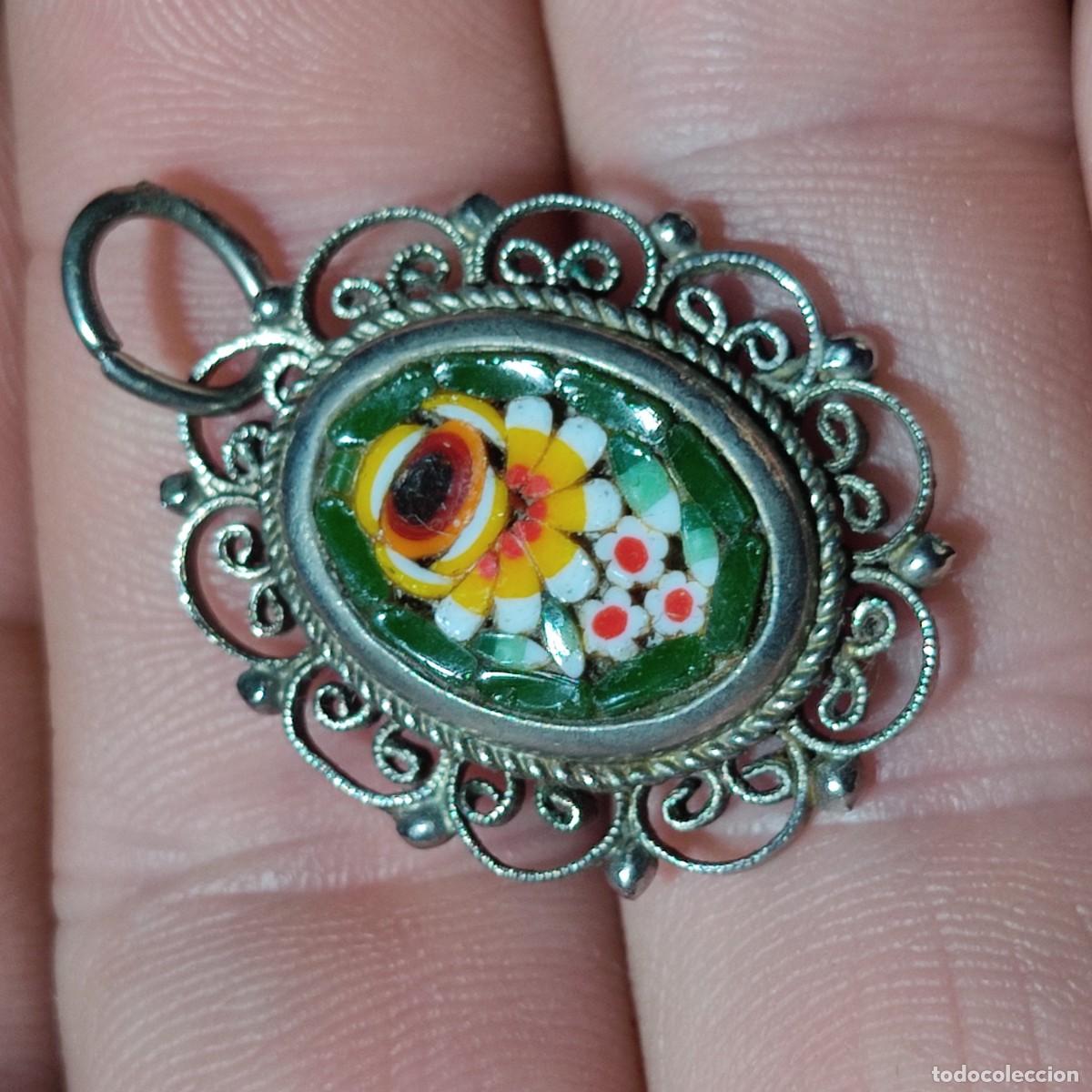 Joyeria: Antiguo Colgante mosaico de cristal de murano veneciano.
