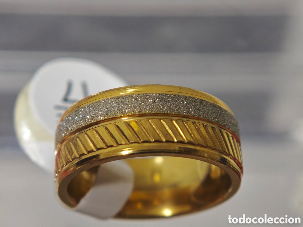 Joyeria: Anillo de acero inoxidable con ba&ntilde;o de oro - Foto 2