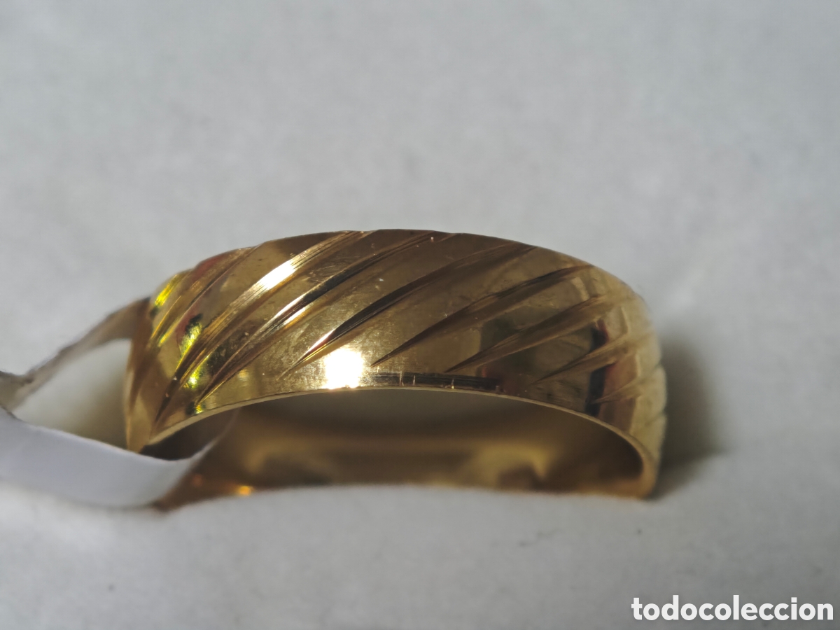 Joyeria: Anillo de acero con ba&ntilde;o de oro nuevo