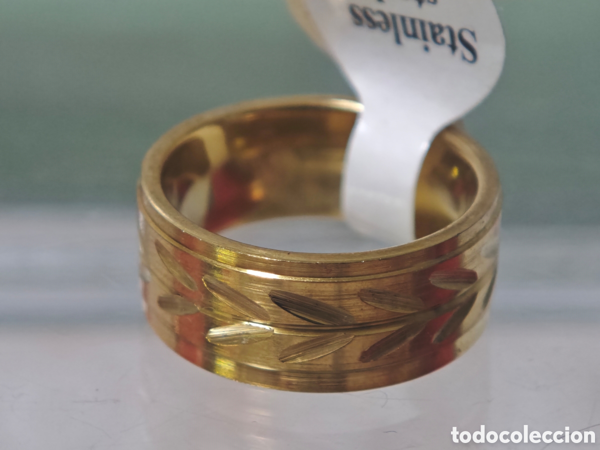 Joyeria: Anillo de acero inoxidable con ba&ntilde;o de oro - Foto 1