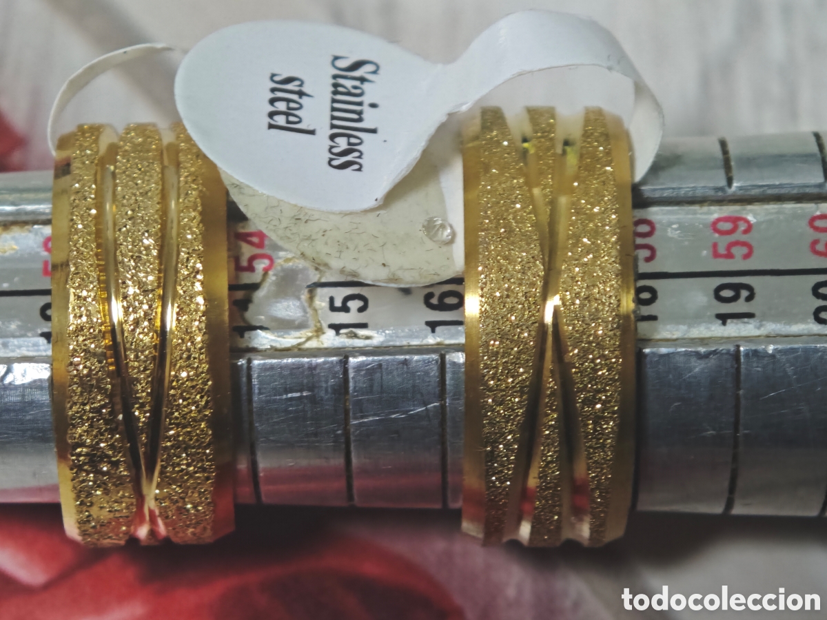 Joyeria: Anillo en acero inoxidable con ba&ntilde;o de oro nuevo - Foto 4