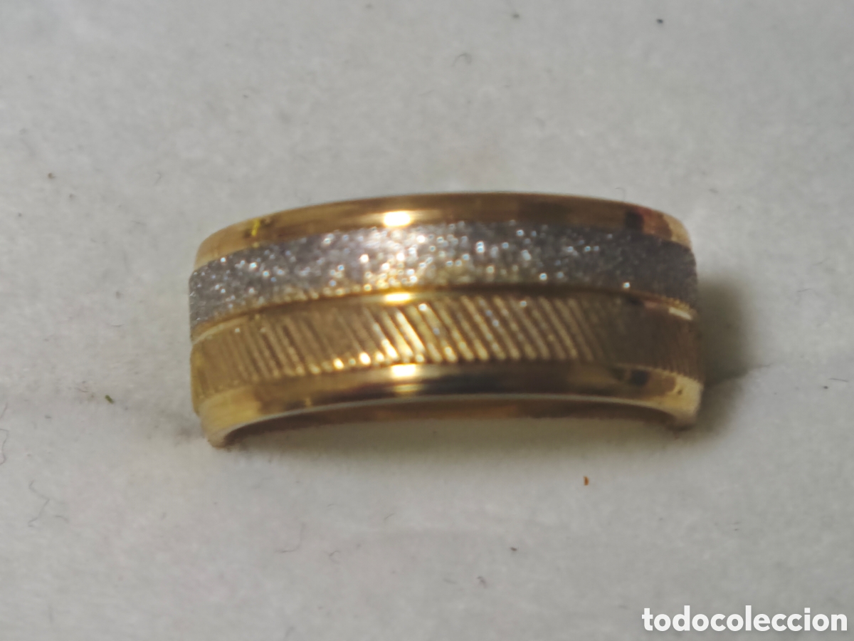 Joyeria: Precioso anillo en acero inoxidable en oro y plata