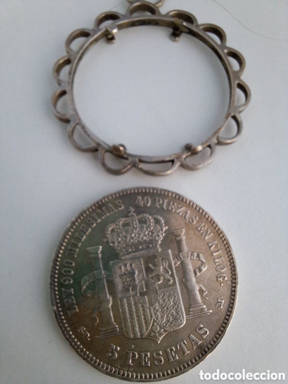Joyeria: Magn&iacute;fico colgante de &eacute;poca realizado con una moneda original de 5 Pesetas de plata de Amadeo I de S