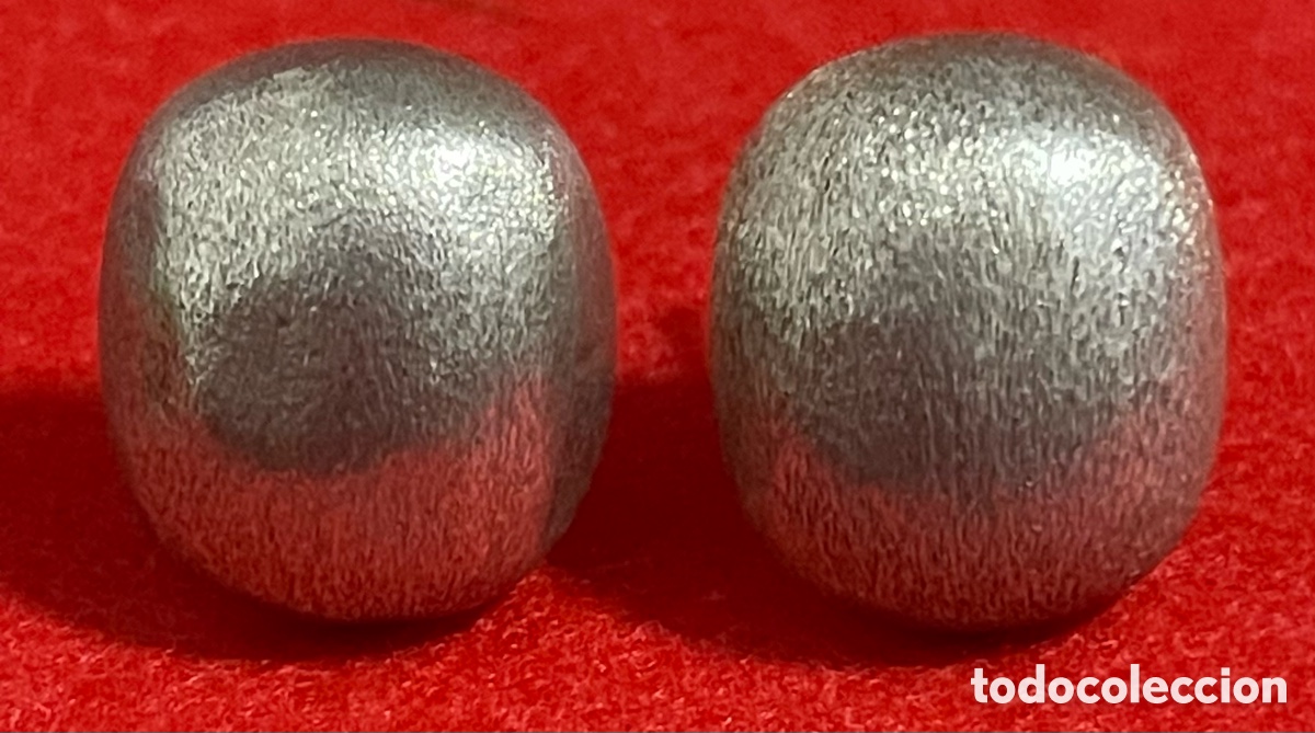Joyeria: Hermosa pareja de pendientes en plata de ley.