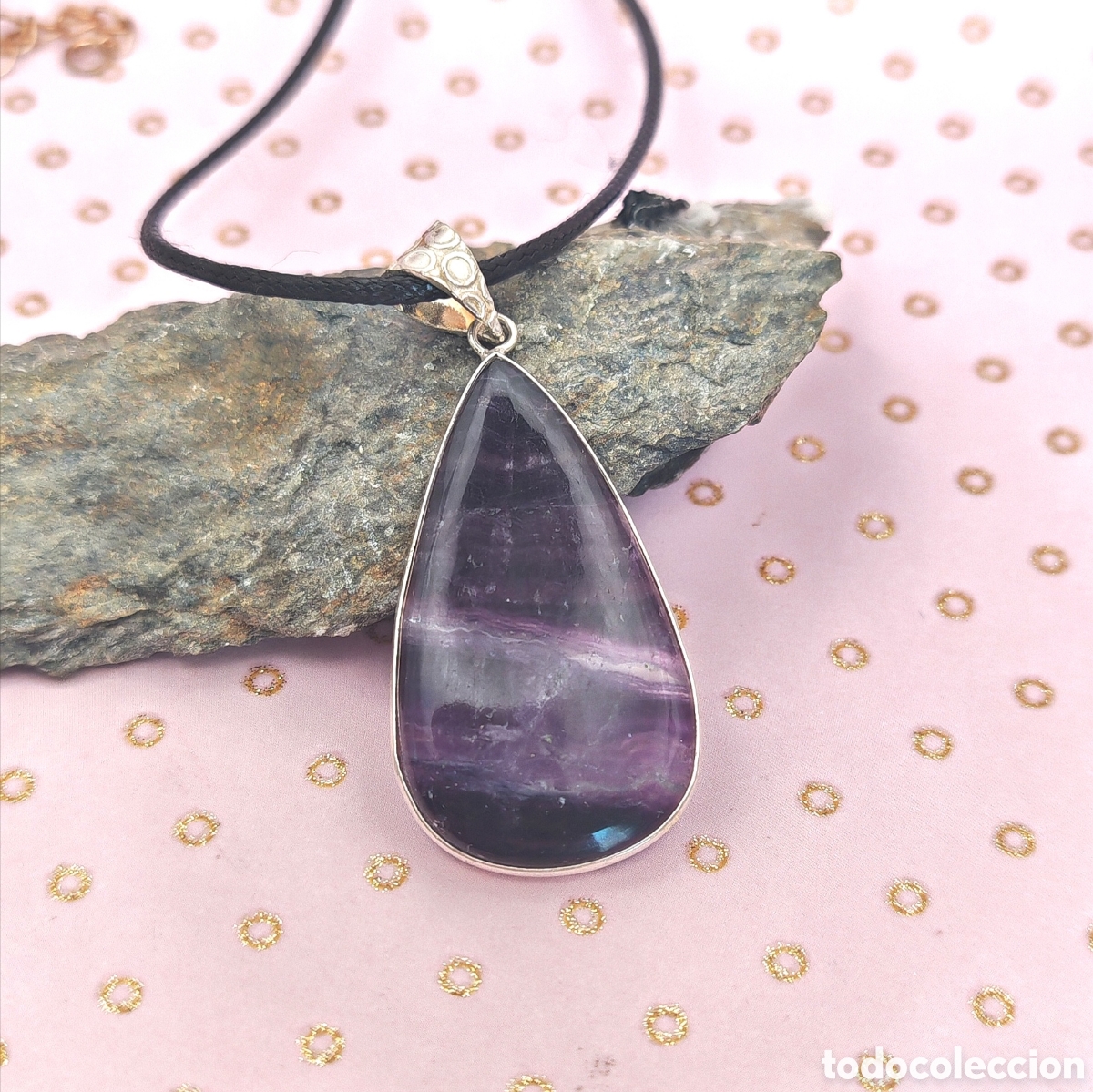 Joyeria: Elegante collar de fluorita morada con ba&ntilde;o de plata