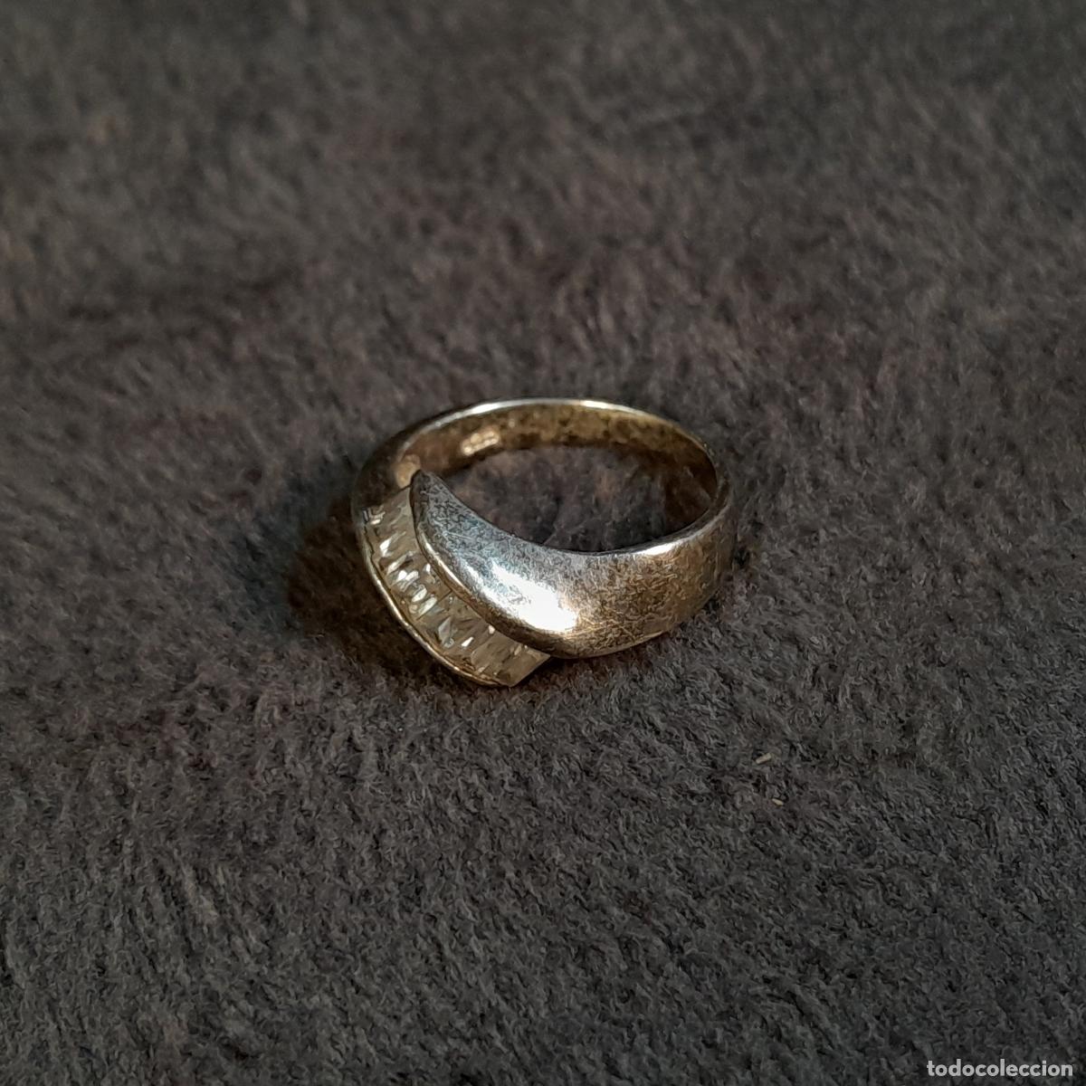 Joaillerie: J-4579. ANILLO DE PLATA. MEDIADOS DEL SIGLO XX