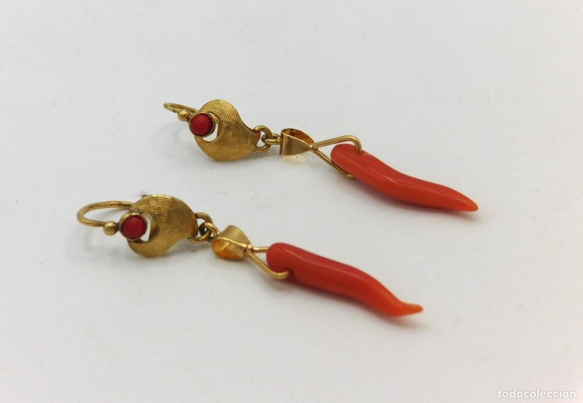 Joyeria: PENDIENTES LARGOS DE ORO 18k Y CORAL - Foto 2