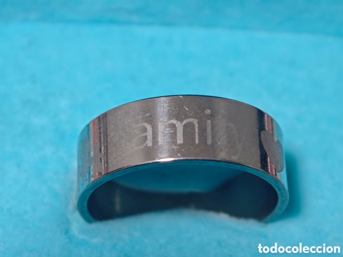 Joyeria: Bonito anillo de acero inoxidable con grabados