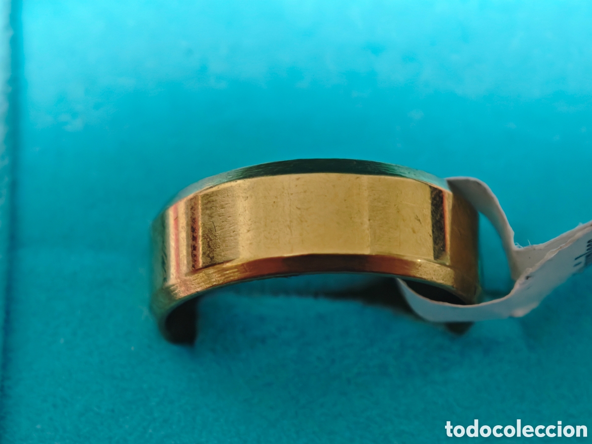 Joyeria: Anillo de acero inoxidable con ba&ntilde;o de oro nuevo - Foto 2