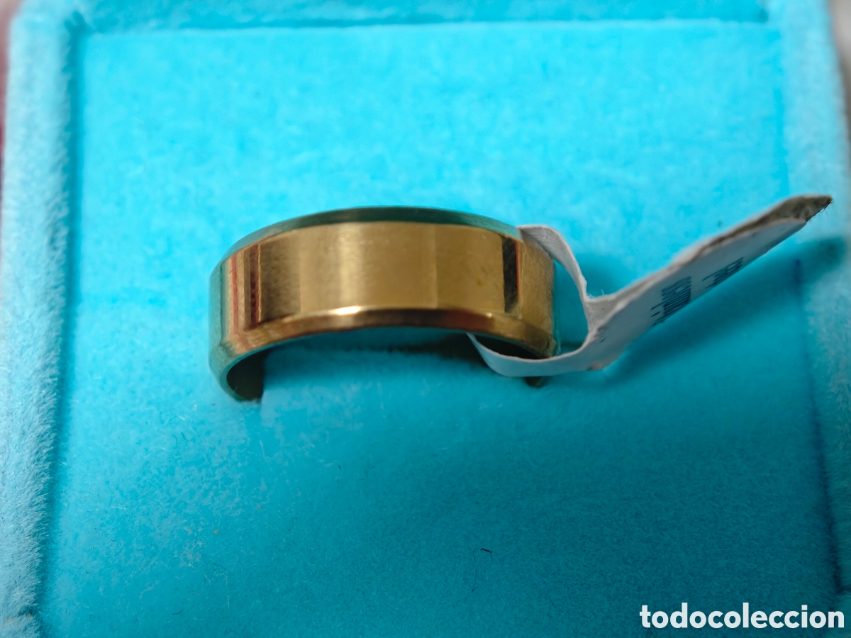 Joyeria: Anillo de acero inoxidable con ba&ntilde;o de oro nuevo - Foto 3