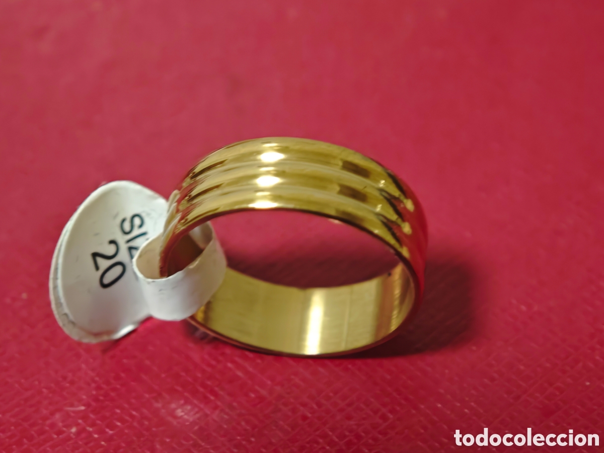 Joyeria: Anillo de acero inoxidable con ba&ntilde;o de oro nuevo