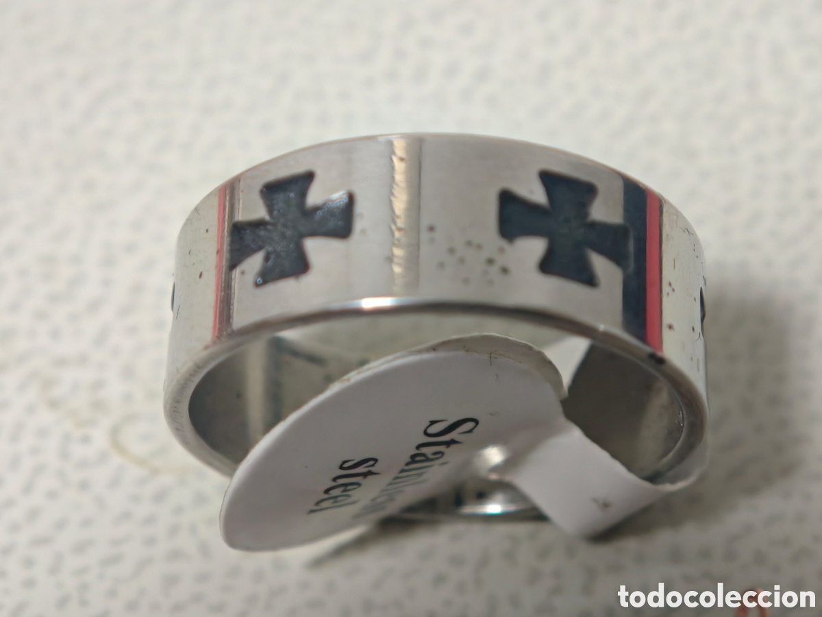 Joyeria: Bonito anillo de acero inoxidable nuevo cruces