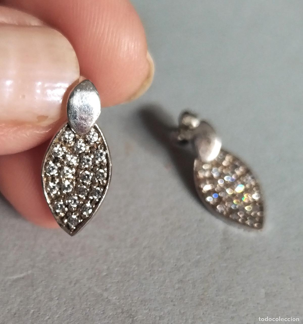 Joyeria: Pendientes de plata de ley, con circonitas, cierre de presi&oacute;n. - Foto 2