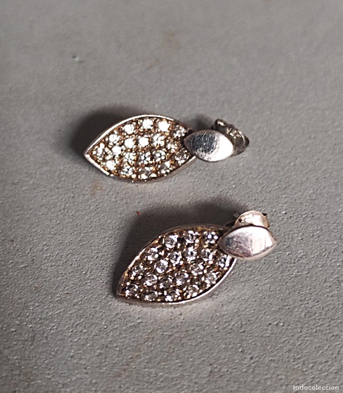 Joyeria: Pendientes de plata de ley, con circonitas, cierre de presi&oacute;n.