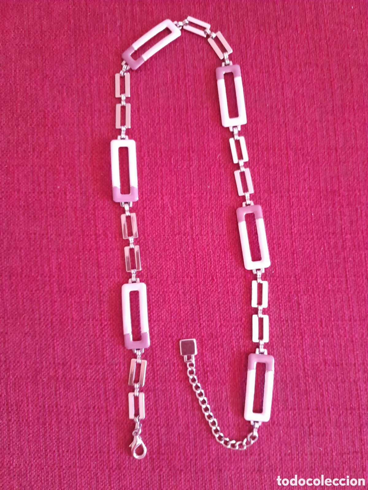 Joyeria: -Cintur&oacute;n met&aacute;lico,de eslabones.